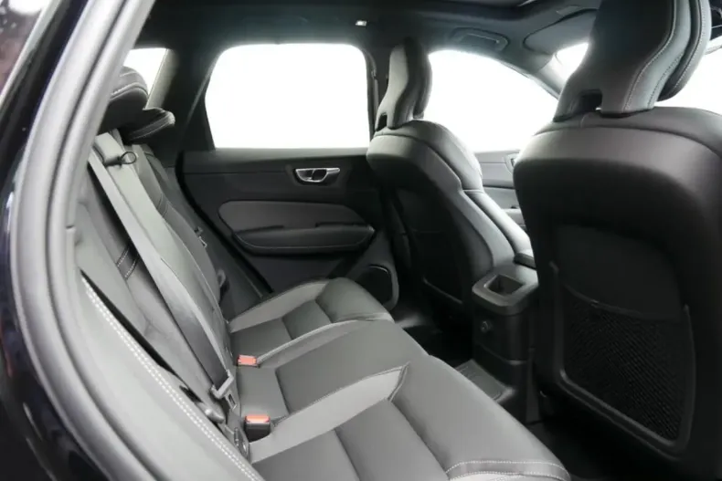 Volvo XC60 din 2024 cu 14.276 km - oferta VOL112819 - foto 7