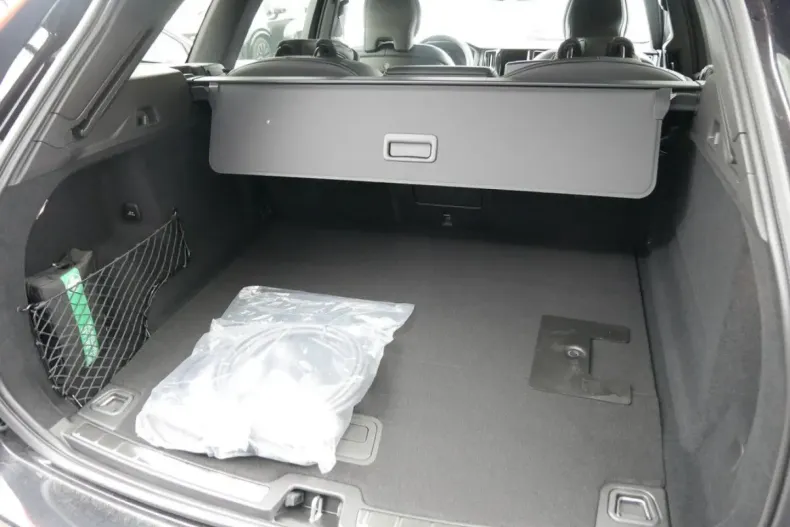 Volvo XC60 din 2024 cu 14.276 km - oferta VOL112819 - foto 10