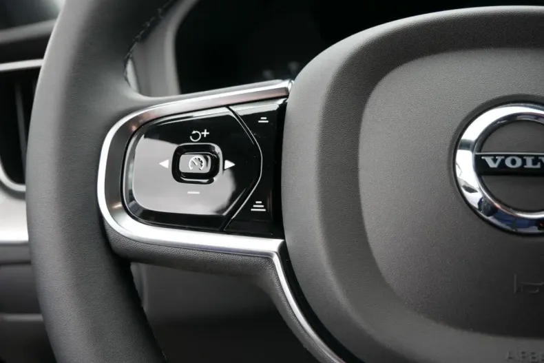 Volvo XC60 din 2024 cu 14.276 km - oferta VOL112819 - foto 24