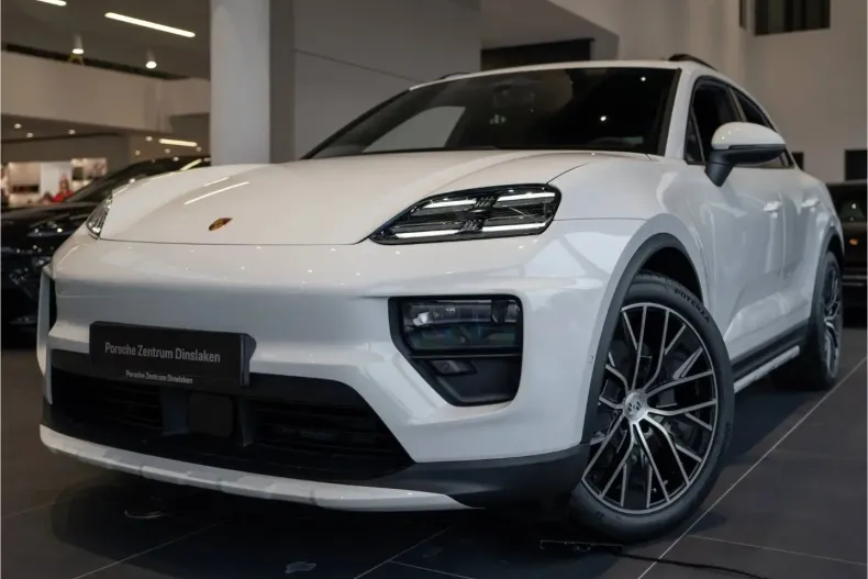 Porsche Macan din 2024 cu 9.000 km - oferta POR112820 - foto 1