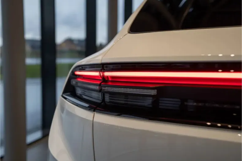 Porsche Macan din 2024 cu 9.000 km - oferta POR112820 - foto 14