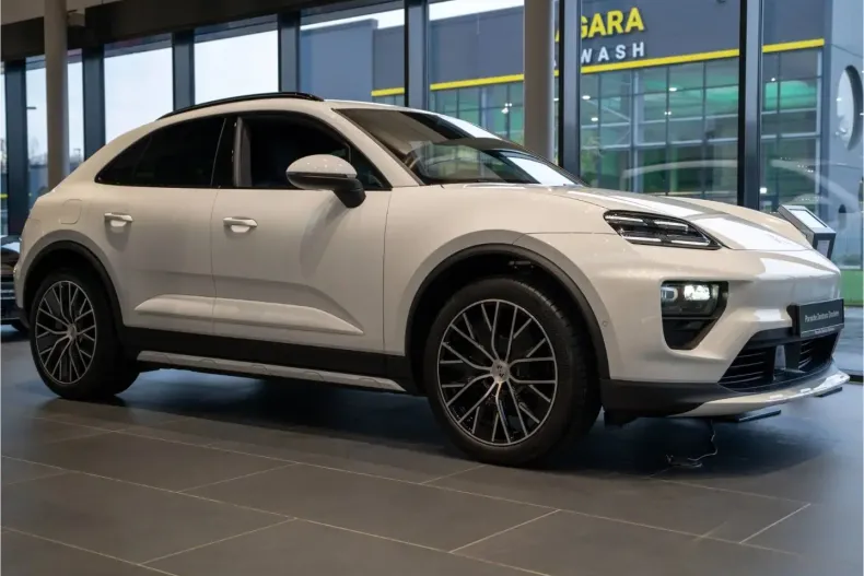Porsche Macan din 2024 cu 9.000 km - oferta POR112820 - foto 15