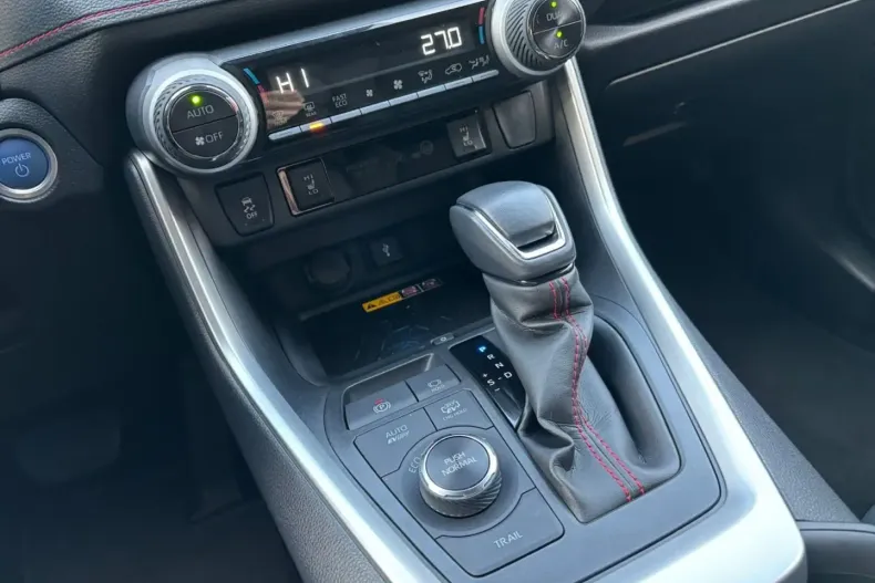 Toyota RAV4 din 2022 cu 32.900 km - oferta TOY112824 - foto 12