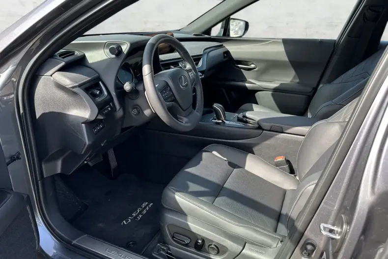 Lexus UX din 2021 cu 10.449 km - oferta LEX112825 - foto 10