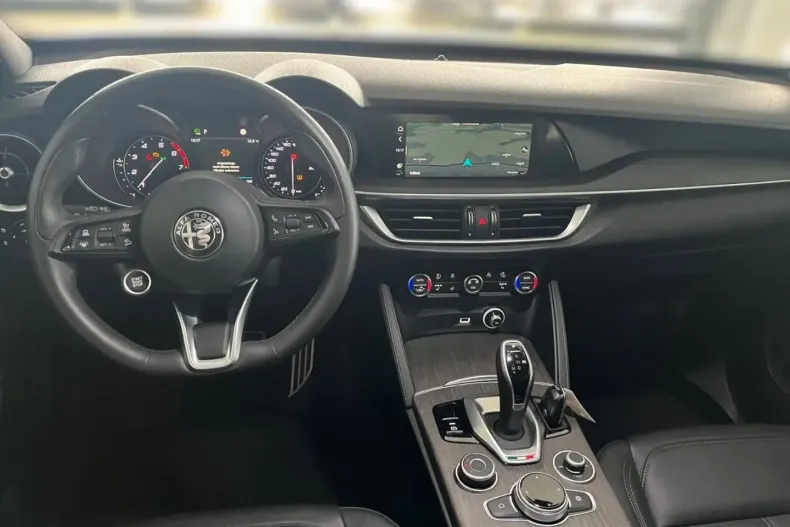 Alfa Romeo Stelvio din 2023 cu 14.079 km - oferta ALF112826 - foto 10