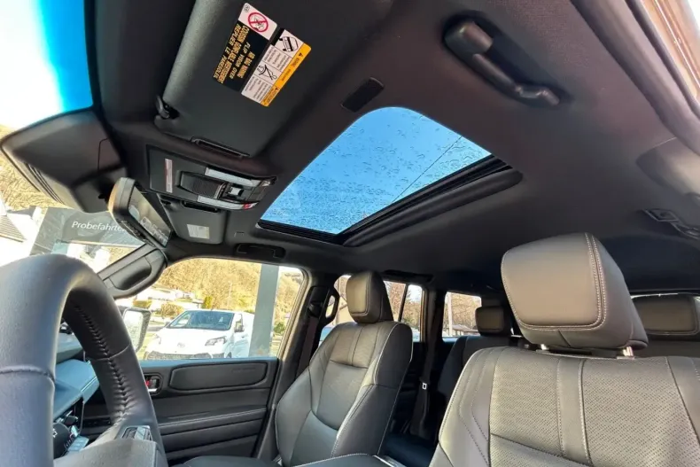 Toyota Land Cruiser din 2025 cu 50 km - oferta TOY112835 - foto 15