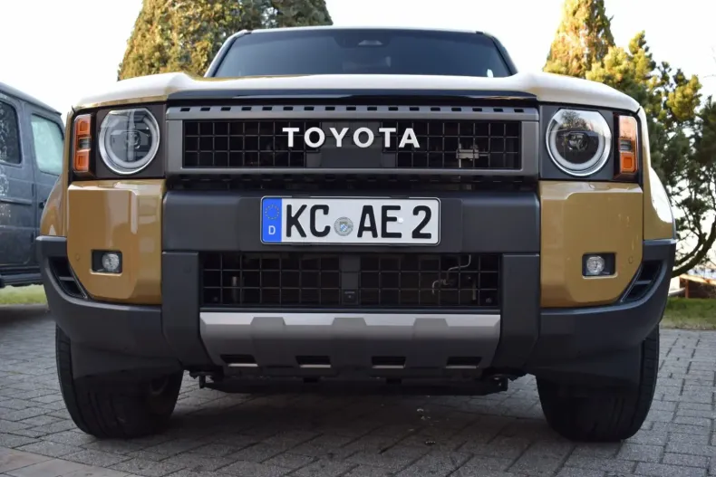 Toyota Land Cruiser din 2025 cu 5.900 km - oferta TOY112836 - foto 5