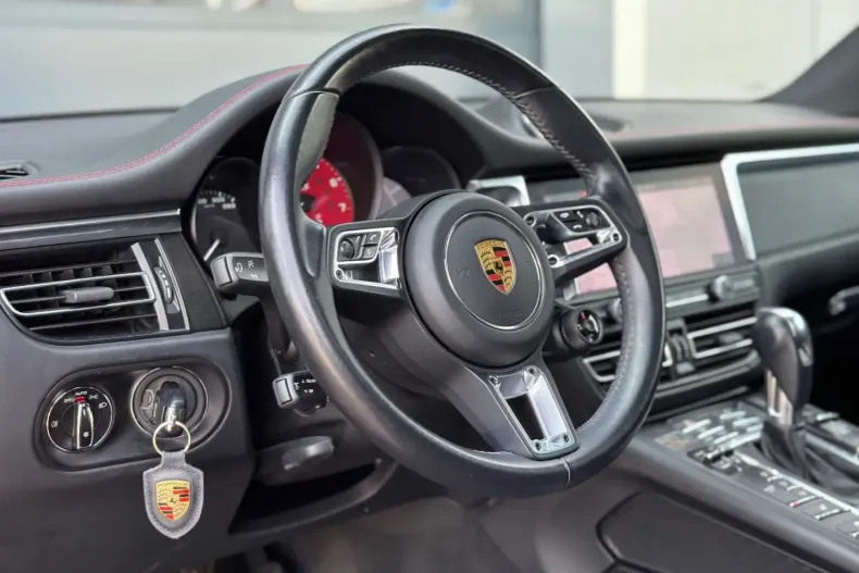 Porsche Macan din 2021 cu 78.000 km - oferta POR112837 - foto 12