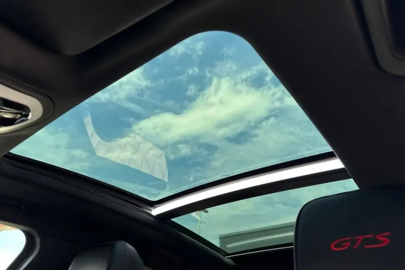 Porsche Macan din 2021 cu 78.000 km - oferta POR112837 - foto 16