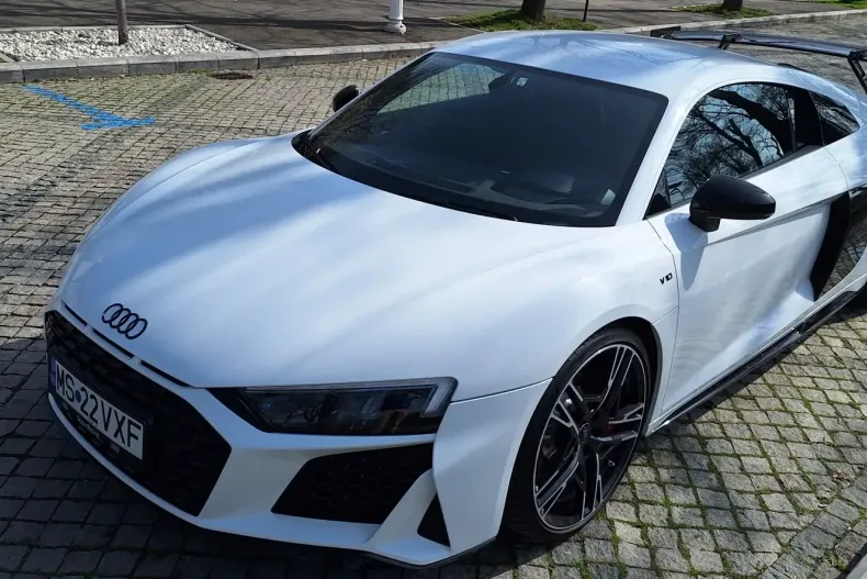 Audi R8 din 2024 cu 4.500 km - oferta AUD112838 - foto 3