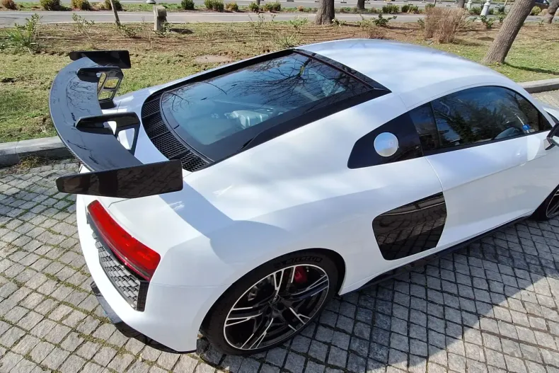 Audi R8 din 2024 cu 4.500 km - oferta AUD112838 - foto 6