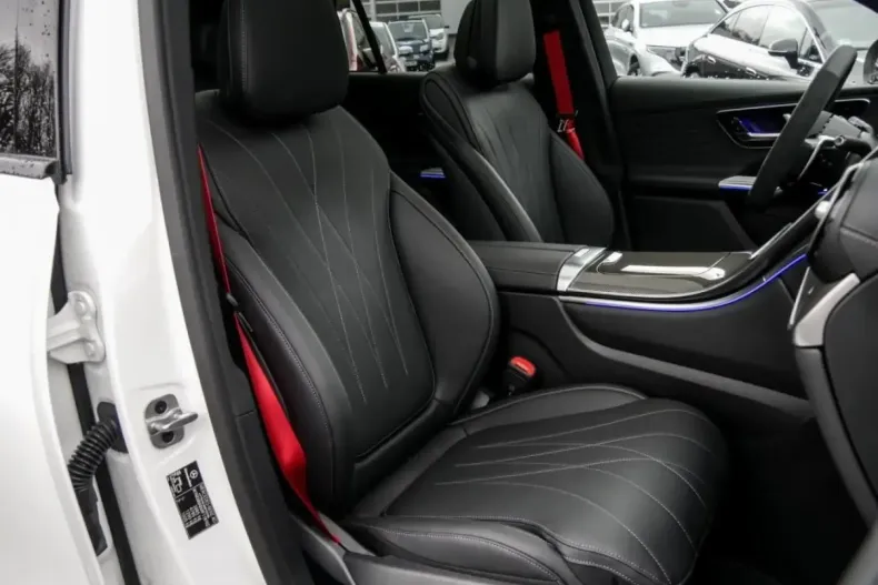 Mercedes-Benz GLC 63 AMG din 2024 cu 12.500 km - oferta MER112840 - foto 6