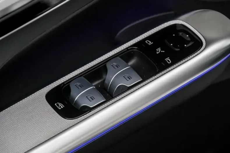 Mercedes-Benz GLC 63 AMG din 2024 cu 12.500 km - oferta MER112840 - foto 14