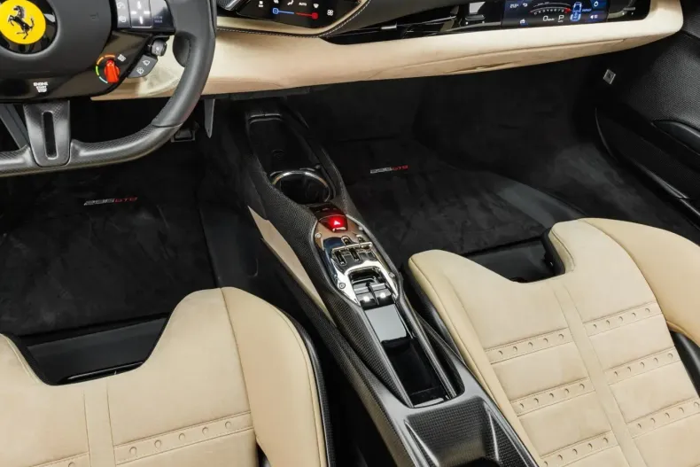 Ferrari 296 GTB din 2024 cu 3.800 km - oferta FER112841 - foto 12