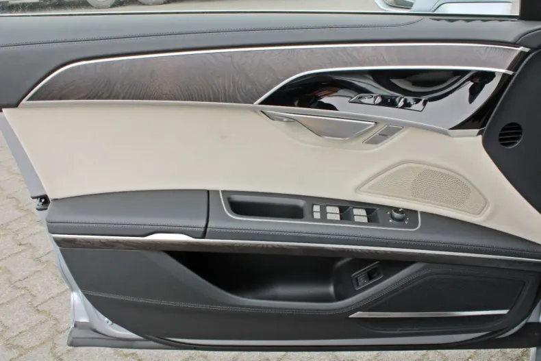 Audi A8 din 2023 cu 13.600 km - oferta AUD112842 - foto 7