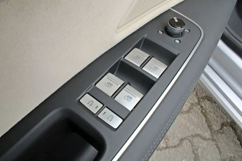 Audi A8 din 2023 cu 13.600 km - oferta AUD112842 - foto 8