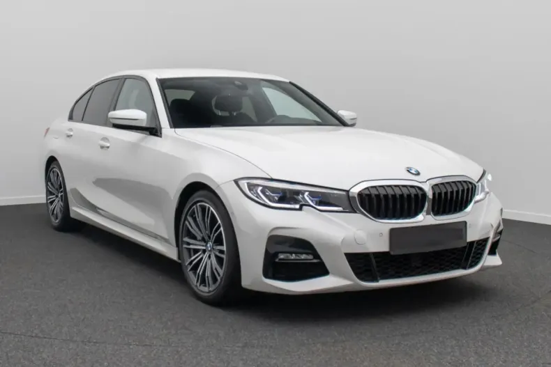 BMW 330 din 2021 cu 48.100 km - oferta BMW112843 - foto 2