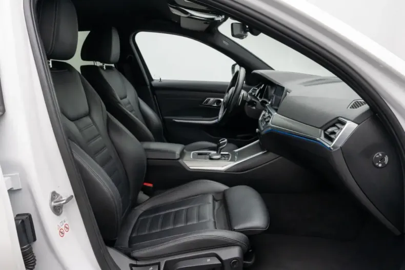 BMW 330 din 2021 cu 48.100 km - oferta BMW112843 - foto 16