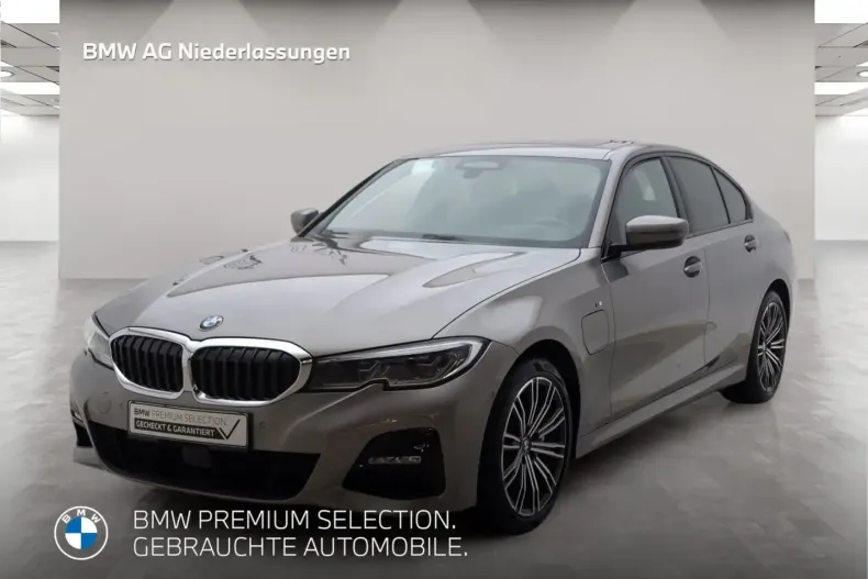 BMW 330 din 2020 cu 69.700 km - oferta BMW112845 - foto 1