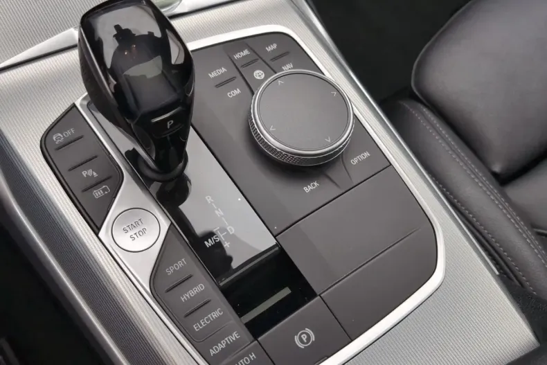 BMW 330 din 2020 cu 69.700 km - oferta BMW112845 - foto 12