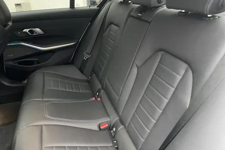 BMW 330 din 2021 cu 29.200 km - oferta BMW112847 - foto 11