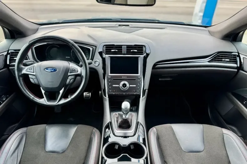 Ford Mondeo din 2021 cu 53.267 km - oferta FOR112852 - foto 12