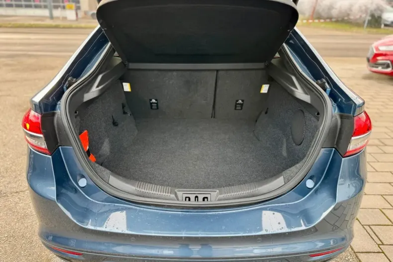 Ford Mondeo din 2021 cu 53.267 km - oferta FOR112852 - foto 25