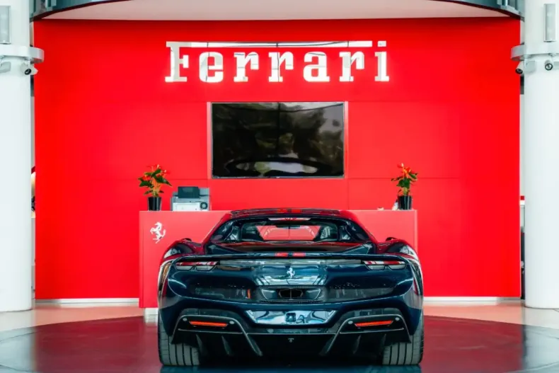 Ferrari 296 GTB din 2024 cu 8.500 km - oferta FER112853 - foto 5