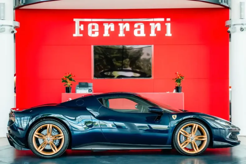 Ferrari 296 GTB din 2024 cu 8.500 km - oferta FER112853 - foto 7