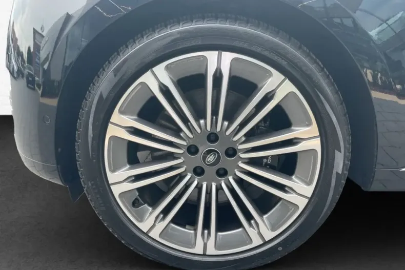 Land Rover Range Rover din 2023 cu 28.400 km - oferta LAN112858 - foto 6