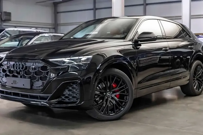 Audi Q8 din 2025 cu 20 km - oferta AUD112869 - foto 1