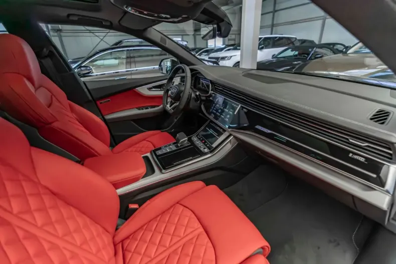 Audi Q8 din 2025 cu 20 km - oferta AUD112869 - foto 10