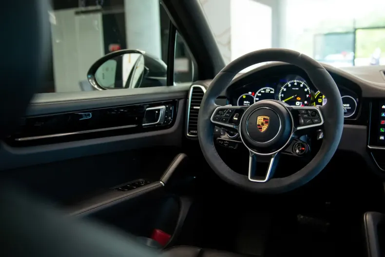 Porsche Cayenne din 2021 cu 43.700 km - oferta POR112874 - foto 12