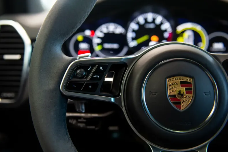 Porsche Cayenne din 2021 cu 43.700 km - oferta POR112874 - foto 17