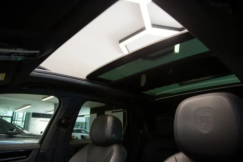 Porsche Cayenne din 2021 cu 43.700 km - oferta POR112874 - foto 27