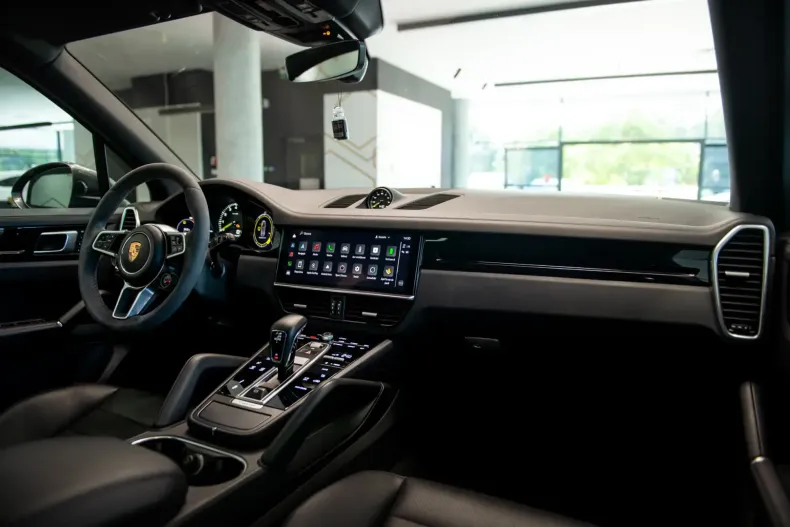 Porsche Cayenne din 2021 cu 43.700 km - oferta POR112874 - foto 30