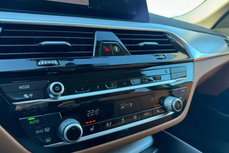 BMW 530 din 2020 cu 64.042 km - oferta BMW112875 - foto 20