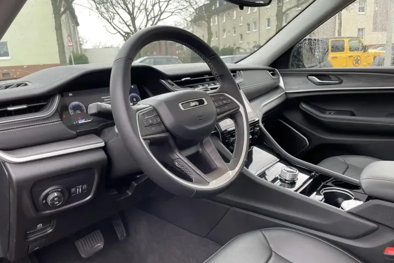 Jeep Grand Cherokee din 2023 cu 52.200 km - oferta JEE112877 - foto 13