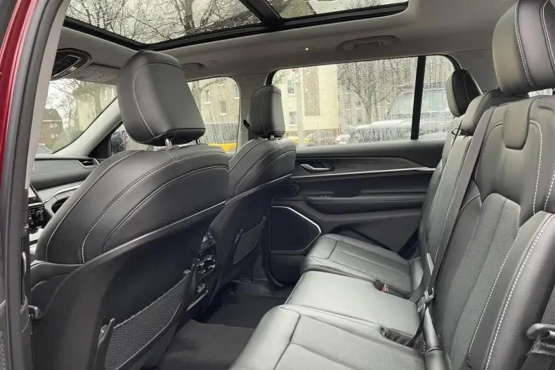 Jeep Grand Cherokee din 2023 cu 52.200 km - oferta JEE112877 - foto 14