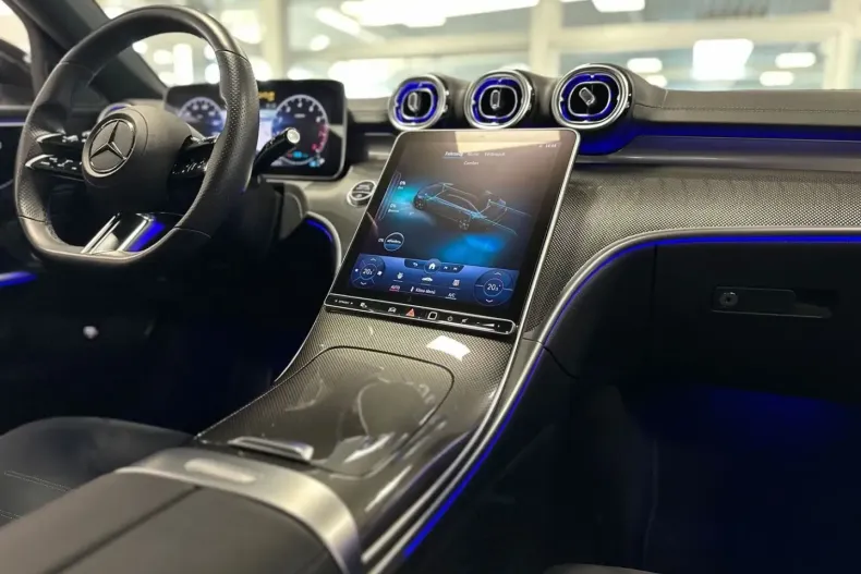 Mercedes-Benz C 200 din 2024 cu 7.833 km - oferta MER112908 - foto 4