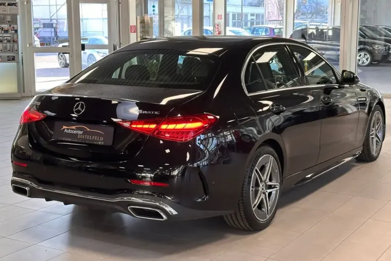 Mercedes-Benz C 200 din 2024 cu 7.833 km - oferta MER112908 - foto 5