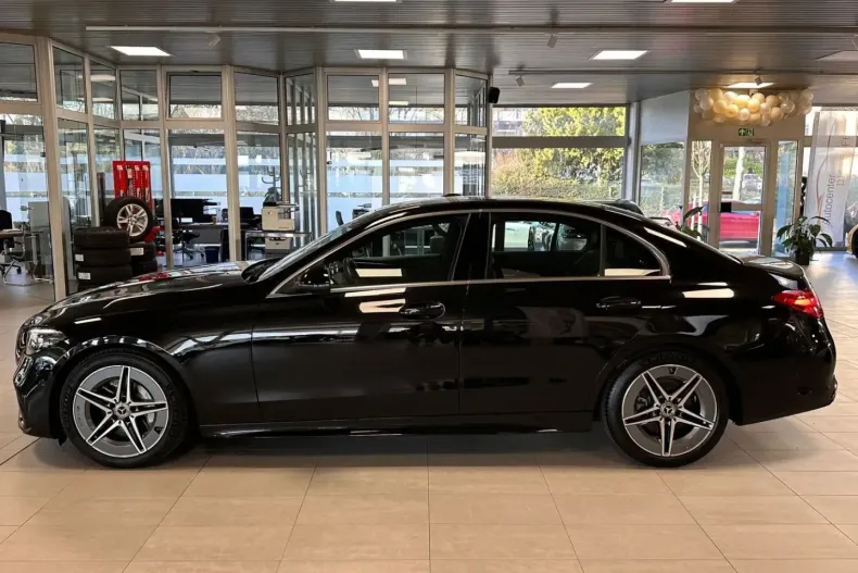 Mercedes-Benz C 200 din 2024 cu 7.833 km - oferta MER112908 - foto 9