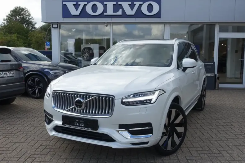 Volvo XC90 din 2024 cu 17.990 km - oferta VOL112927 - foto 1