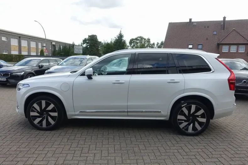 Volvo XC90 din 2024 cu 17.990 km - oferta VOL112927 - foto 7