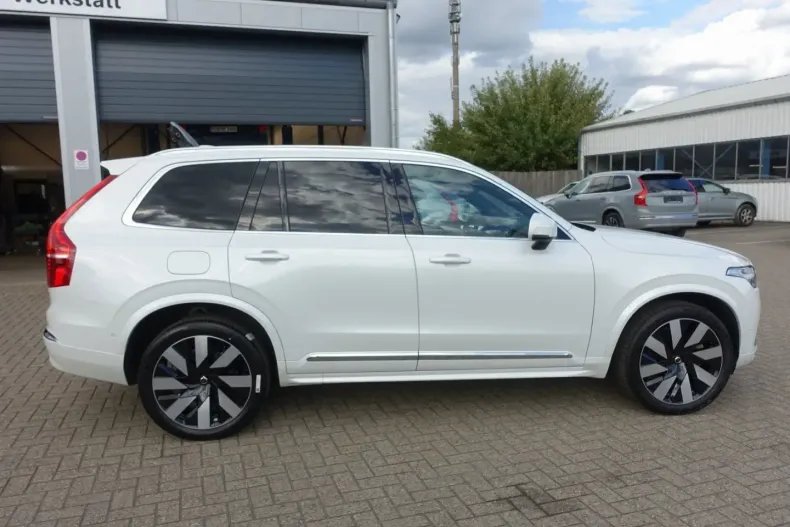 Volvo XC90 din 2024 cu 17.990 km - oferta VOL112927 - foto 8