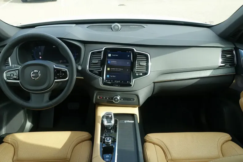 Volvo XC90 din 2024 cu 17.990 km - oferta VOL112927 - foto 14