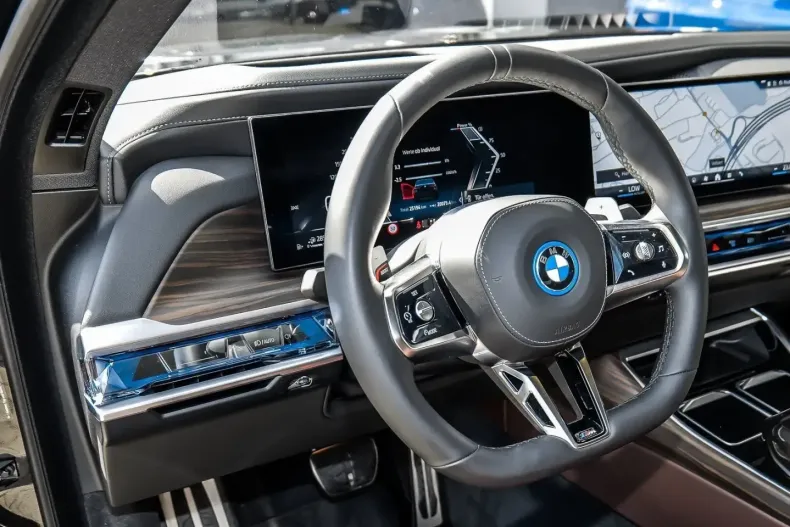 BMW 750 din 2024 cu 25.250 km - oferta BMW112930 - foto 9