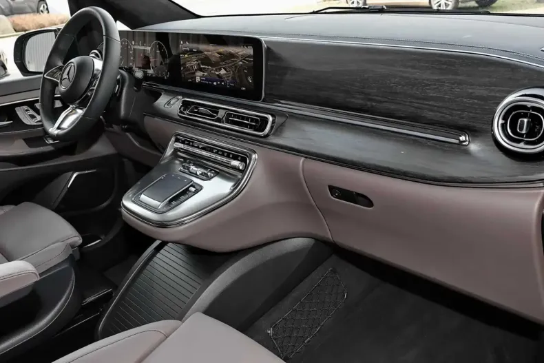 Mercedes-Benz V 300 din 2024 cu 17.167 km - oferta MER112942 - foto 9