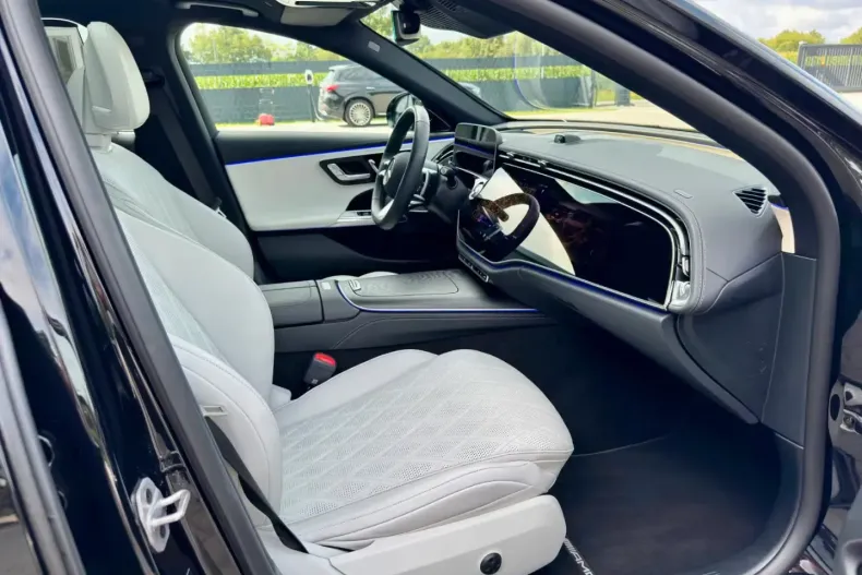 Mercedes-Benz E 220 din 2025 cu 9.950 km - oferta MER112944 - foto 18