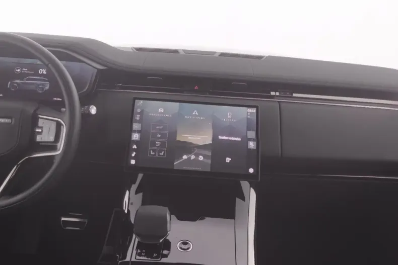 Land Rover Range Rover Sport din 2024 cu 18.500 km - oferta LAN112945 - foto 4